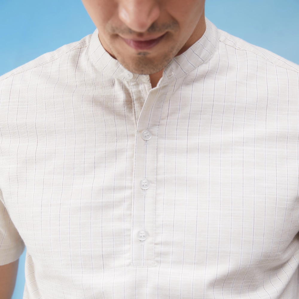camisa-social-masculina-com-estampa-quadriculada-detalhes
