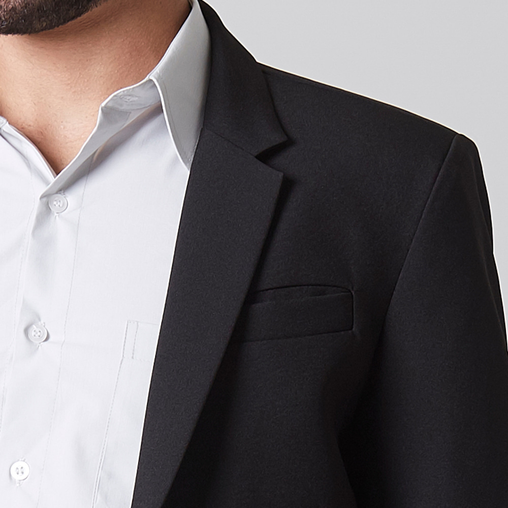 camisa-social-masculina-com-blazer-preto
